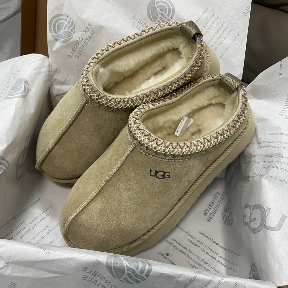 UGG Tazz Platform Slippers